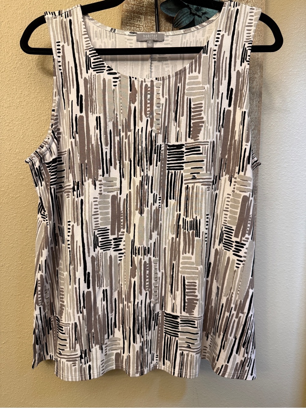 Habitat Clothes To Live In Abstract Graphic Print Swing Tank Top Womens M EUC
